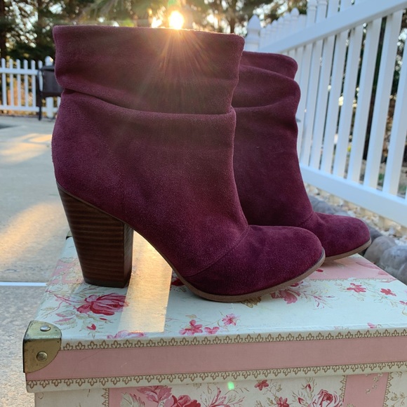 Eva & Zoe Shoes - Eva & Zoe Lydia Shoes!